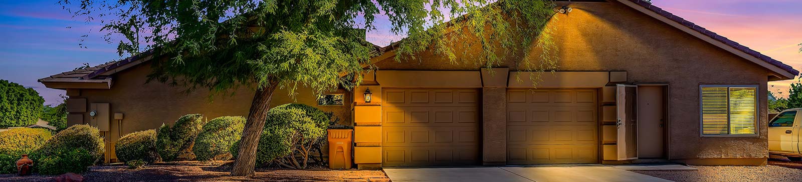 A house with a garage door